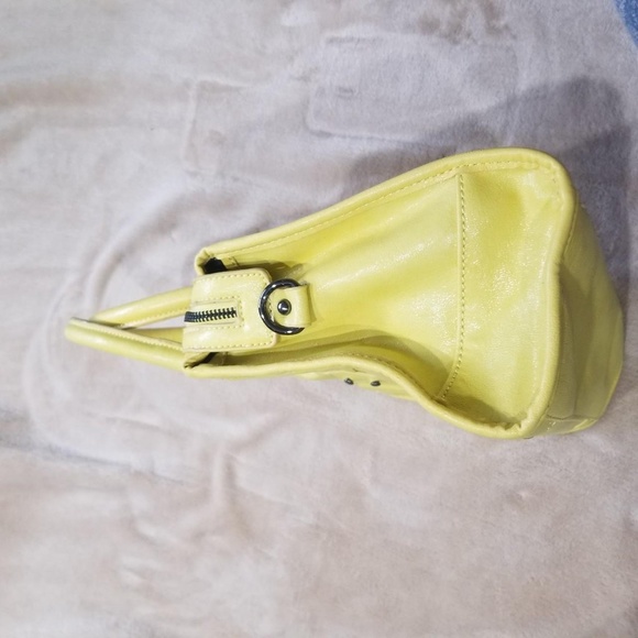 Bcbg bcbgeneration yellow handbag purse - Picture 5 of 8